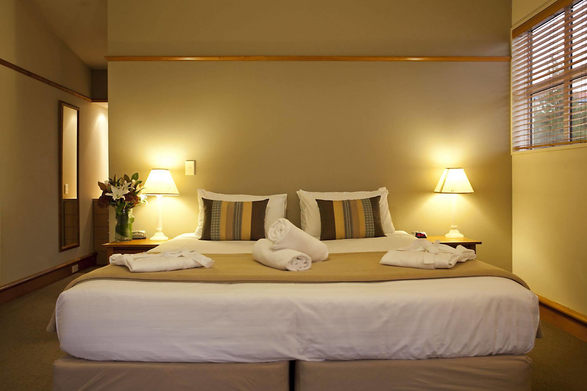 The Central Private Hotel By Naumi Hotels Квінстаун Екстер'єр фото